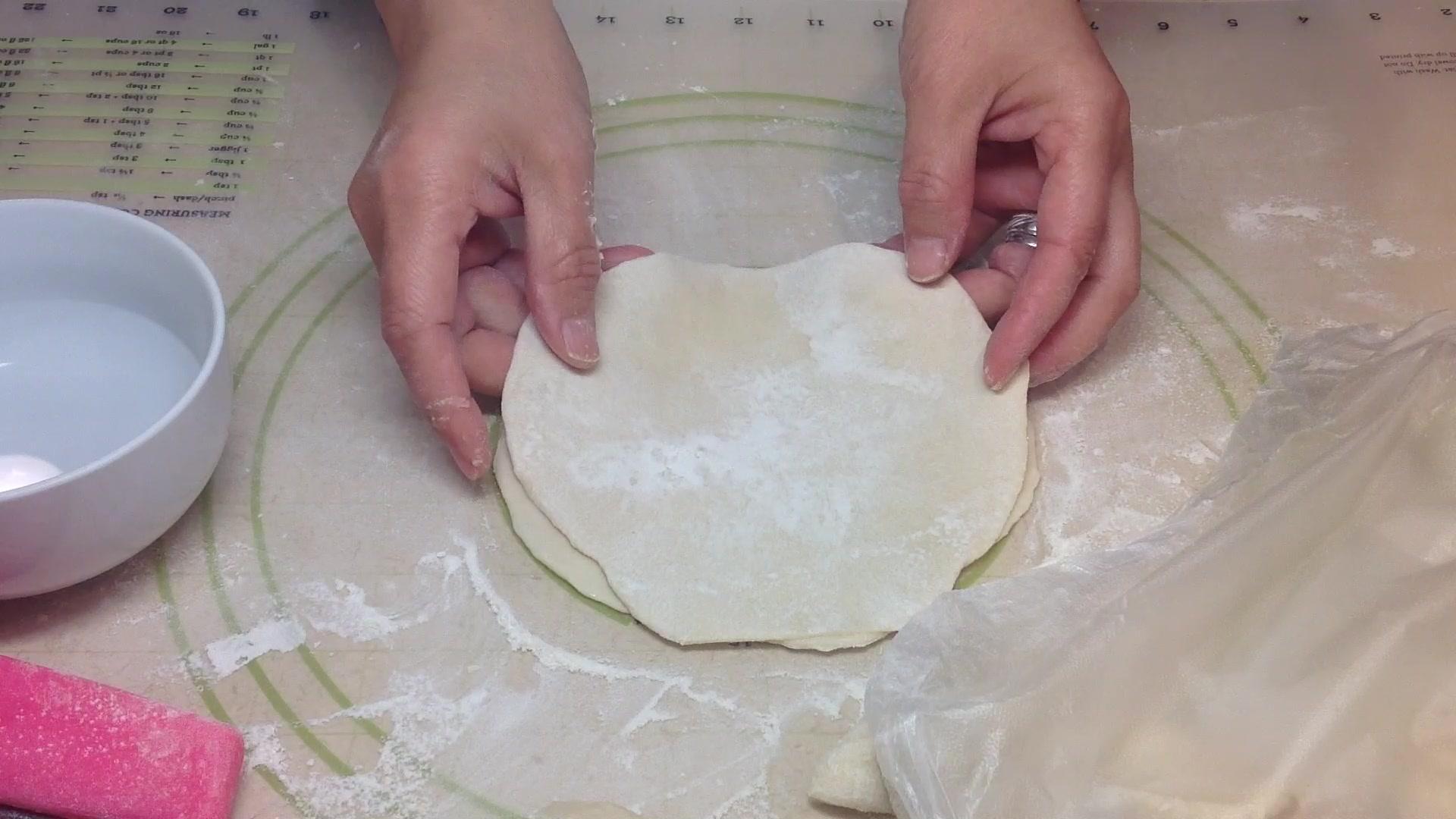 Roll Out Dough And Form Pockets 49.jpg